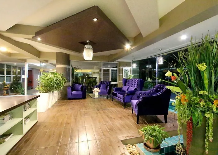 Hi Life Hotel